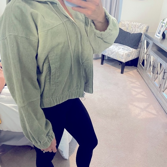 Crop jacket - Picture 2 of 4